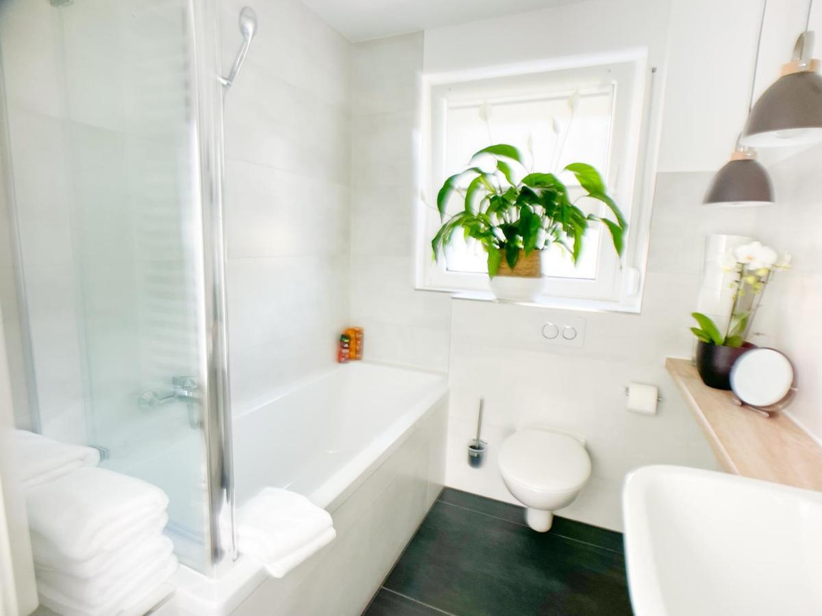 M-Style 02 Apartment Mit Balkon 24H Self-Check-In, Free Parking, Netflix Núremberg Exterior foto