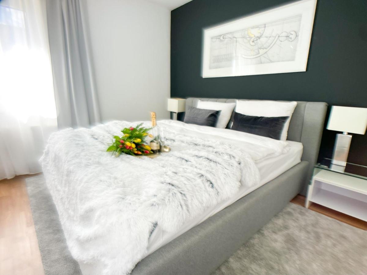 M-Style 02 Apartment Mit Balkon 24H Self-Check-In, Free Parking, Netflix Núremberg Exterior foto